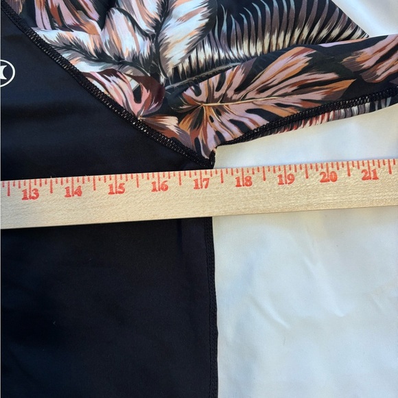 Hurley Black and Pink Tropical Long Sleeve Top - Picture 4 of 8